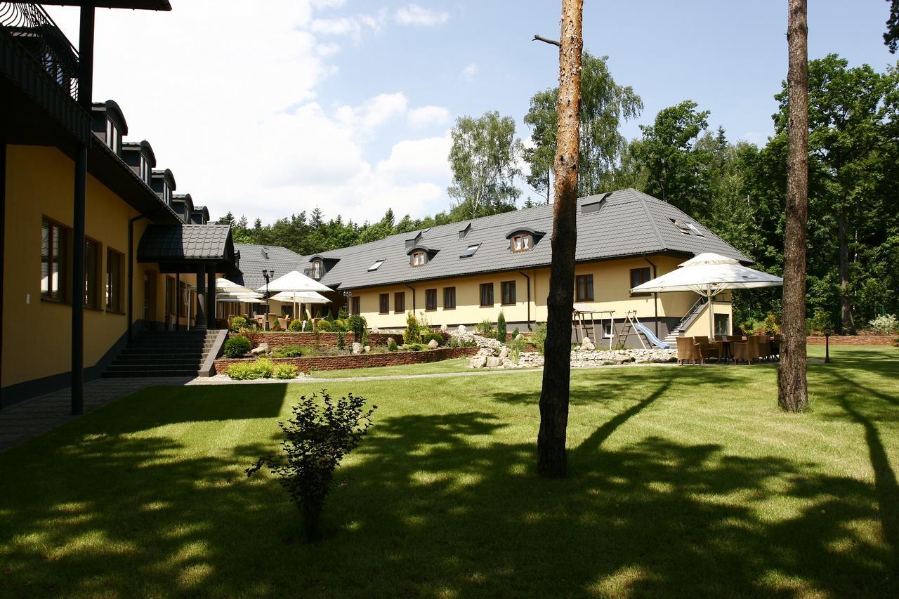 Hotel Paradiso Suchedniów Exterior foto