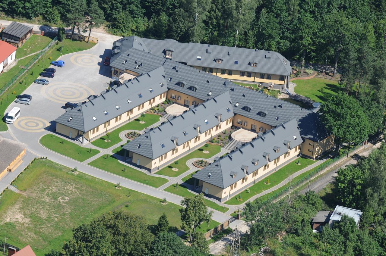 Hotel Paradiso Suchedniów Exterior foto